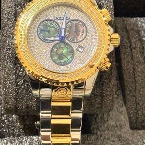 Invicta Grand Diver Diamond Accent Men’s Watch – Two-Tone Gold/Silver